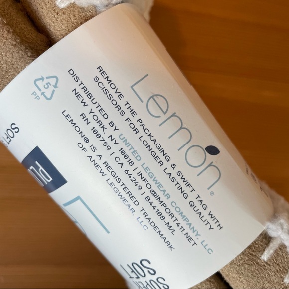 Plush Slipper Socks - Picture 3 of 7